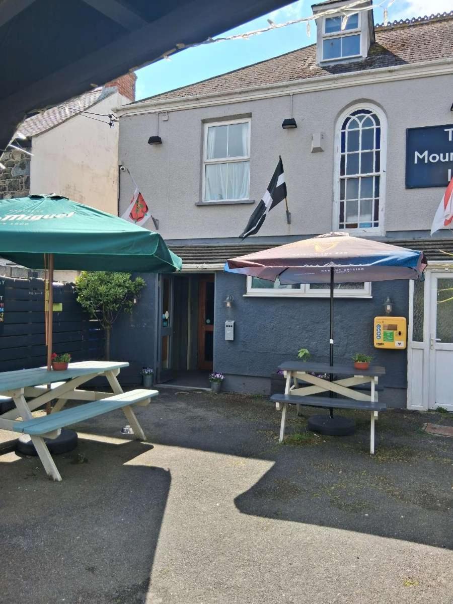 The Mounts Bay Inn Mullion Exterior foto
